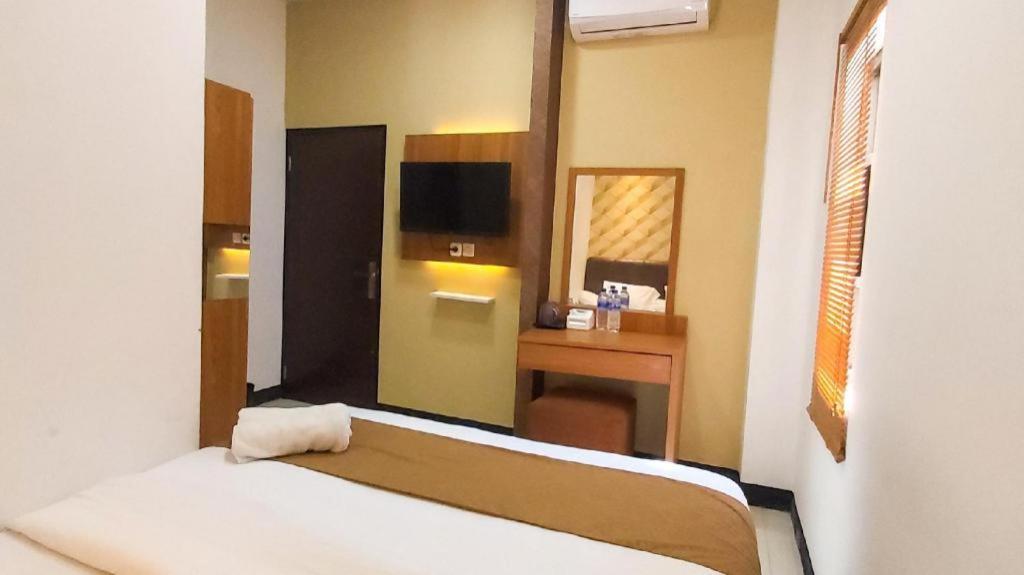 Merr 57 Surabaya Exterior photo